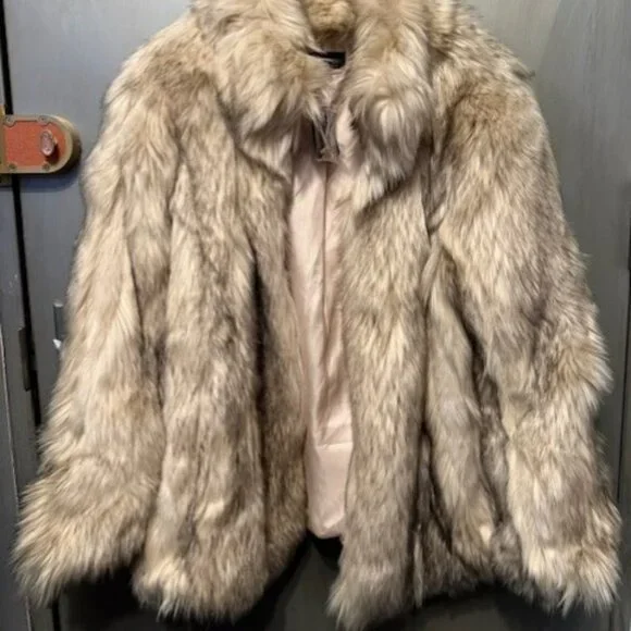 1970s Retro Vintage Inspired 'Leah' Faux Rabbit Fur Coat - Picture 4 of 16